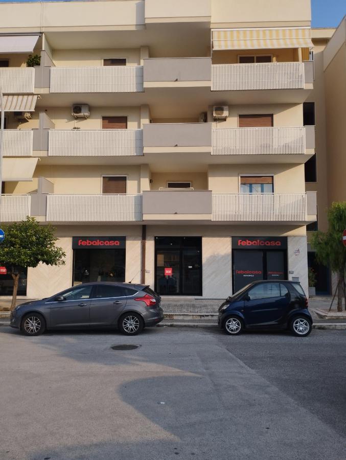 Bed and Breakfast Da Luigi Locazioni Brevi Turistiche Monopoli Exterior foto